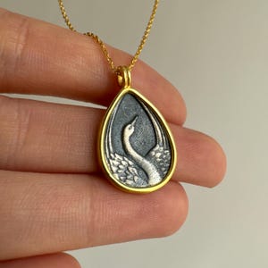 Crane Necklace, Solid 925 Sterling Silver Minimal Bird Charm, Crane Portrait Pendant, Animal Necklace, Gift for Bird Lover, Unique Jewelry