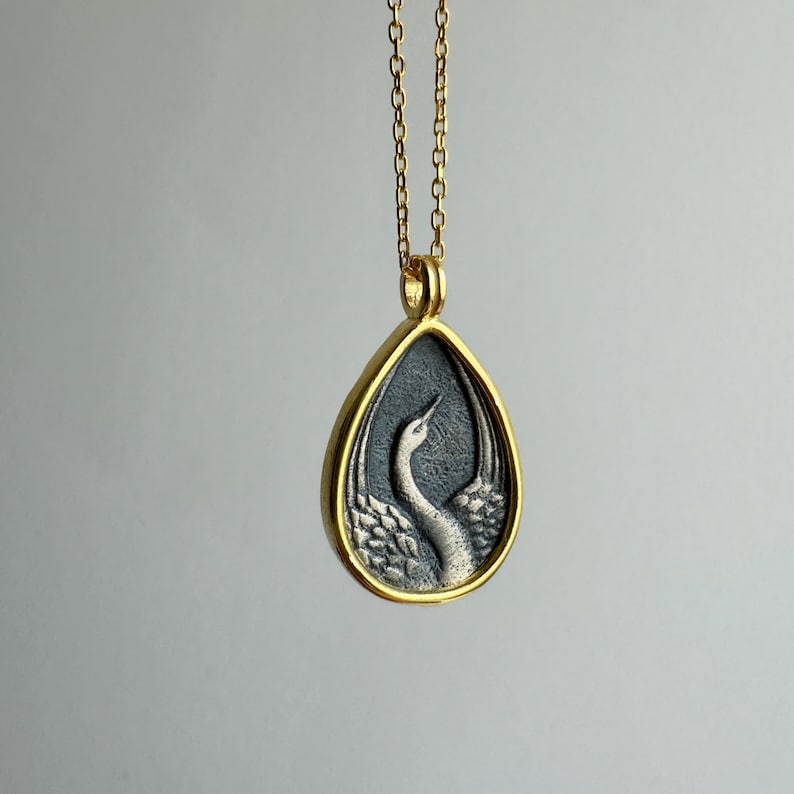 Crane Necklace, Solid 925 Sterling Silver Minimal Bird Charm, Crane Portrait Pendant, Animal Necklace, Gift for Bird Lover, Unique Jewelry