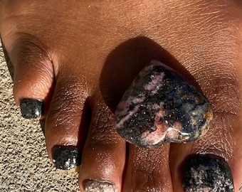 Rhodonite Healing toe nail cover