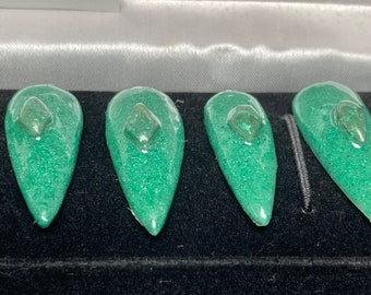 Malachite Press on Nails