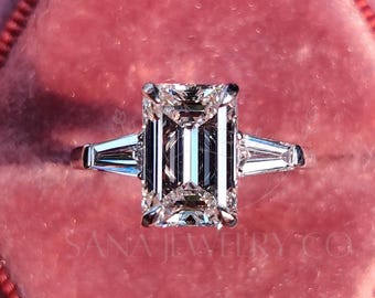 2カラットのエメラルドカットモアッサナイトエンゲージリング、14K