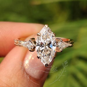 2 CT Marquise Cut Moissanit Verlobungsring, 14K Gelbgold Trilogie Ring, Drei Stein Ring Vintage Bandring, Versprechen Ring für Frauen