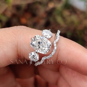 5 CT Cushion Cut Moissanite Engagement Ring Set, 14K Solid White Gold Ring Set, Three Stone Ring, Curved Band, Bridal Ring Set, Gift For Her