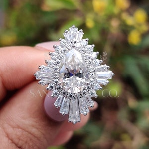 Heidi Gibson Inspired 2.6 CT Pear Cut Starburst Moissanite Engagement Ring, 14K Solid Gold Ring, Vintage Halo Ring, Art Deco Ring For Her