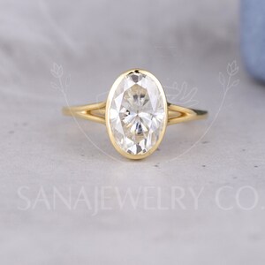 Anillo de compromiso de moissanita de corte ovalado de 3 quilates, oro macizo de 14 quilates, solitario de cuerpo dividido, engaste en bisel, apilable, regalo para ella