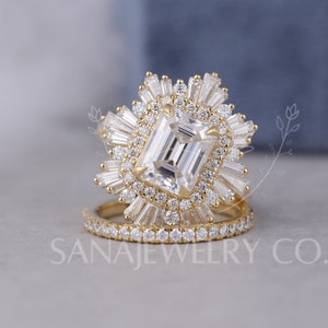 2.5 CT Emerald Cut Moissanite Engagement Ring Set, 14K Solid Gold Ring Set, Starburst Ring With Half Eternity Band, Wedding Ring Set For Her