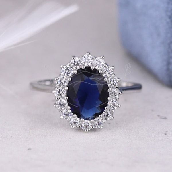 Royal Replica Celebrity Ring, Inspired by Princess Diana & Kate Middleton Ring, Vintage Blue Sapphire Ring, Promise Ring, Anniversary Ring