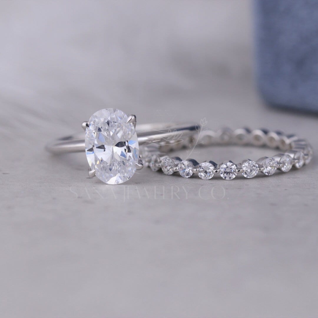 Set di anelli di fidanzamento con moissanite taglio ovale da 2,3