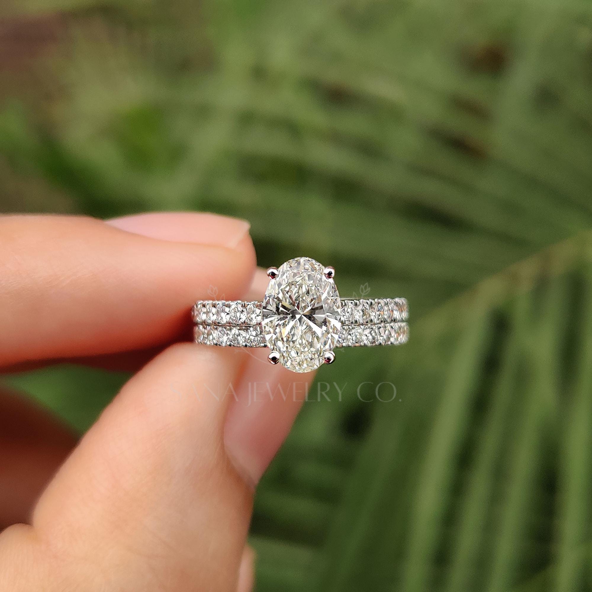 2.25 CT Oval Cut Moissanite Engagement Ring Set, 14K Solid Gold Ring ...
