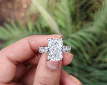 Anello di fidanzamento Moissanite taglio radiante 3.30Carat - Italia