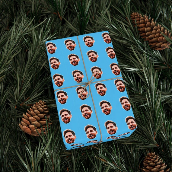 Messi Wrapping Paper: Soccer Fan Gift, Holiday Packaging