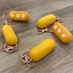 Twi-Key Keychains High Quality Resin