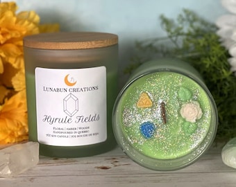 Hyrule Fields | Naturalna świeca sojowa inspirowana grami wideo | Świeca zapachowa Glitter Fresh | Słoik na świecę 7 uncji | Uroczy prezent dla nerdowskiego gracza