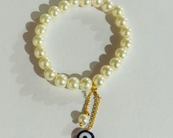8mm Pearl Stretchable Bracelet with Gold Plated Evil Eye Charms, Handmade Unisex Jewelry, Glass Beaded Bracelet for Men & Women