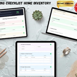 Peut inclure: Modèles numériques de liste de contrôle de déménagement et d'inventaire de maison affichés sur une tablette, un ordinateur portable et une tablette. Les écrans affichent diverses sections pour organiser un déménagement, y compris un budget de déménagement et un inventaire pièce par pièce.