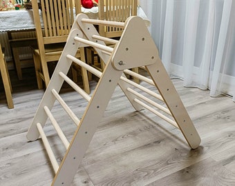 Triangle, faltbare Kletterdreieck - Montessori Spielzeug, Felswand, toddler toy, activity toy, MDF white color