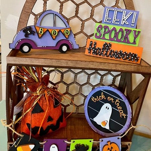 Eek Spooky Halloween Sign / Tiered tray Decor / Halloween Decor / Halloween Tiered Tray