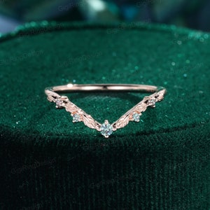 Unique Vintage wedding ring Rose gold Blue green sapphire Curved wedding band Art deco Leaf Matching Stacking band Promise band for women