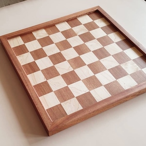tablero de ajedrez con sus 32 piezas, en mármol - Acquista Giochi da tavolo  antichi su todocoleccion