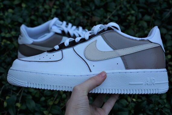 Hand-painted Air Force One Brown/beige 