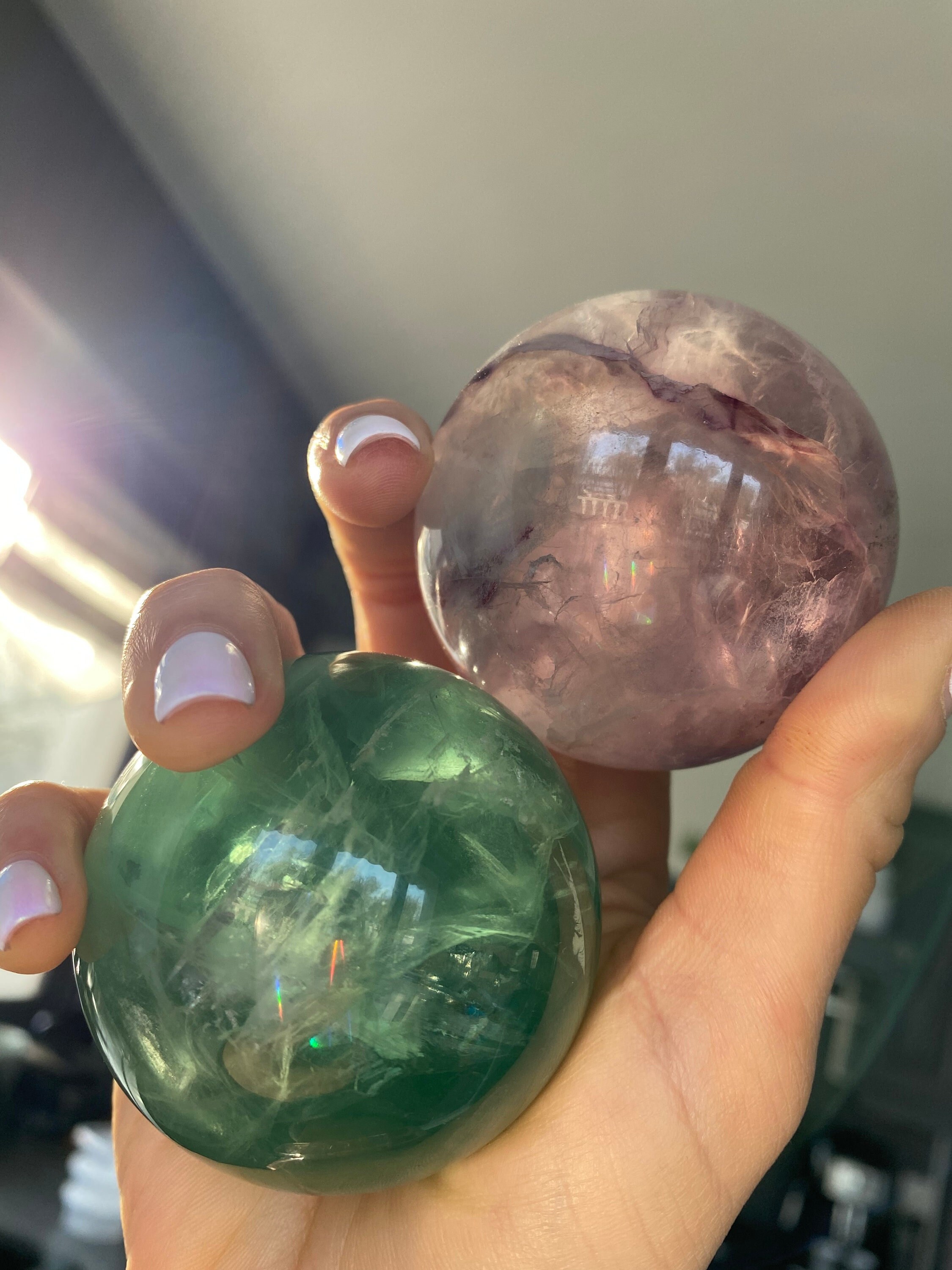 Sphère de Fluorite Qualité Aa+ // Boule Fluorine Supérieure avec Arc-En-Ciel