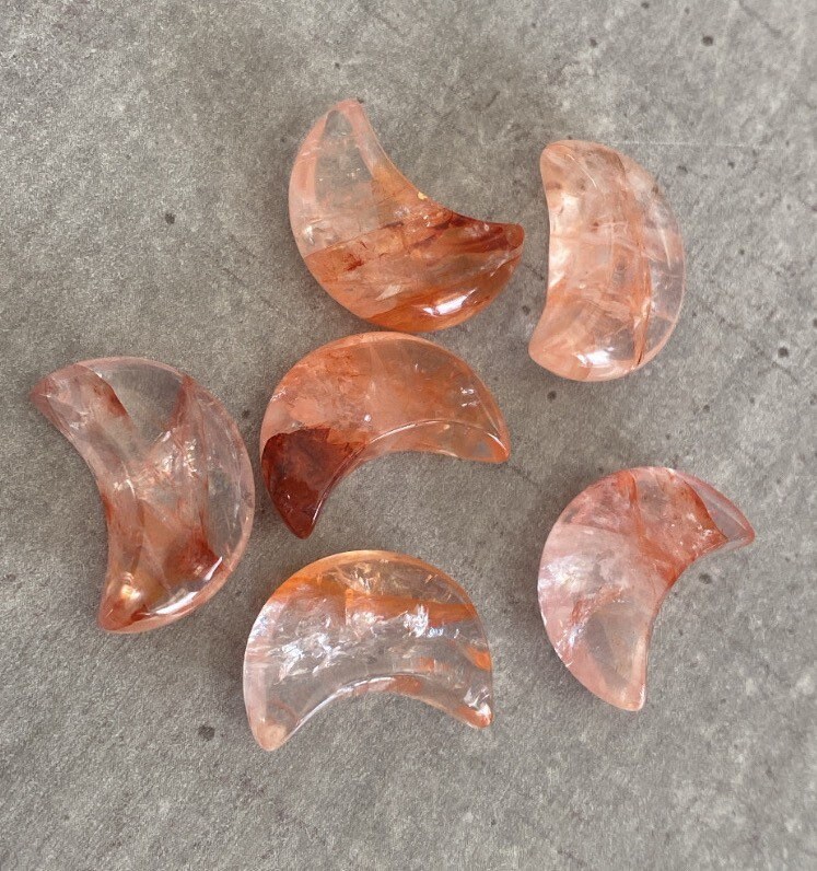 Lune Quartz Hematoïde Mini// Fire Quartz // Inclusions Aa+