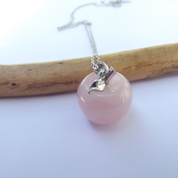 Collier pendentif petite pomme quartz rose