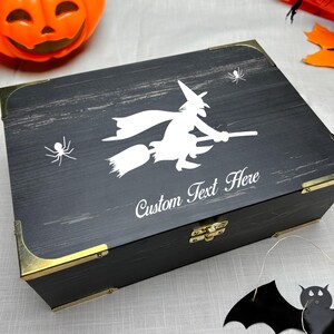 Spersonalizowane pudełko na pamiątki z okazji Halloween Witch – spersonalizowane drewniane pudełko na prezent Spirit Halloween – czarna drewniana skrzynia