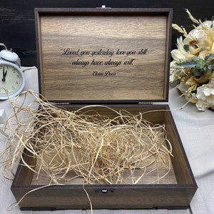 Caja de regalo de madera, recuerdo personalizado hecho a mano para él/ella, caja de madera personalizada vacía de boda, regalo romántico en blanco imagen 4