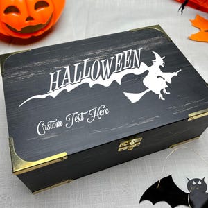 Aangepaste Halloween-heksenaandenkendoos - Gepersonaliseerde zwarte houten geheugendoos met deksel - Spookachtige decoratieve geschenkdoos voor Halloween-decor