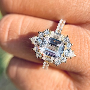 Vintage Style Emerald Cut Moissanite Engagement Ring 14K Yellow Gold Ring For women baguette Pear Halo Cluster Ring Anniversary Ring Gift