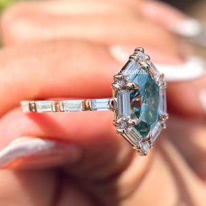 1.5 Ct Dutch Marquis Cut Moissanite Engagement Ring For Women 18K Rose Gold  Anniversary Ring Halo Diamond Ring Gift For Her love Ring