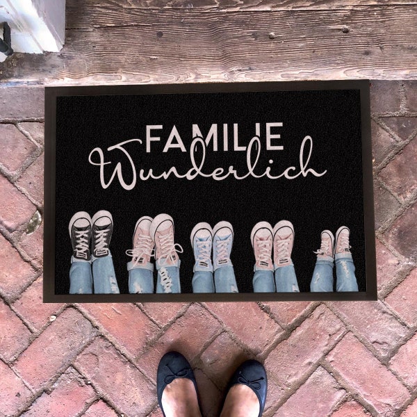 Individual sneaker doormat family doormat "Sneaker" - completely customizable with family name and family members!