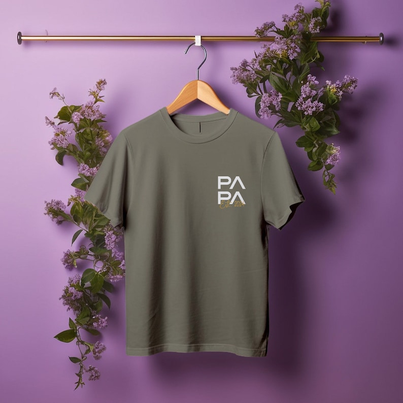 Papa T-Shirt khaki, personalisiert mit Namen Bild 5