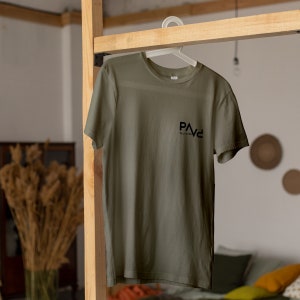 Papa T-Shirt PAPV khaki, personalisiert mit Namen Bild 3
