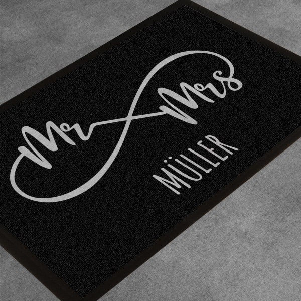 personalized doormat MR & MRS with family name or first name