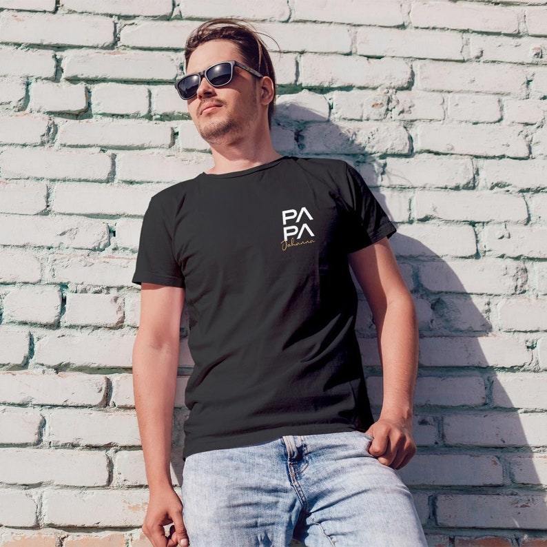 Papa T-Shirt, personalisiert mit Namen Bild 3