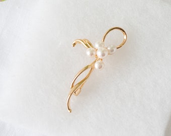 Broche de perlas de agua dulce natural hecho a mano, broche de perlas chapado en oro de 14K, broche del día de la boda de perlas, broche de pasador de seguridad con perla de agua dulce