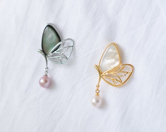 Butterfly Pin Brooch, Freshwater Pearl Brooch, 14K Gold Plated Pearl Butterfly Brooch, Butterfly Jewellery, Gift for her, gift for mom