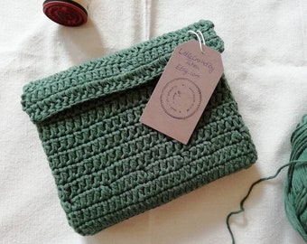 Crochet laptop bag