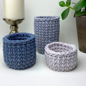 Small baskets in a set or individually in different colors and shapes