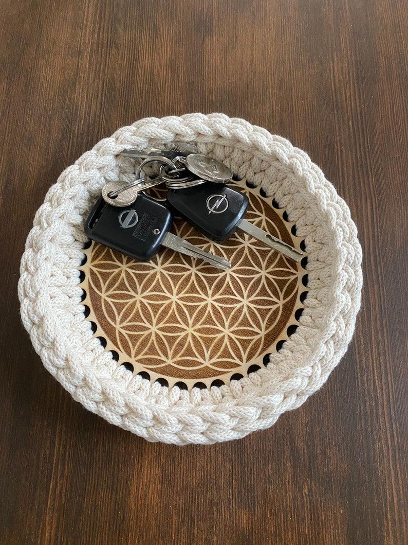 Crocheted storage tray/ key tray/ decorative hallway/ gift for girlfriend/ storage hallway/ housewarming gift/ Mother's Day image 4