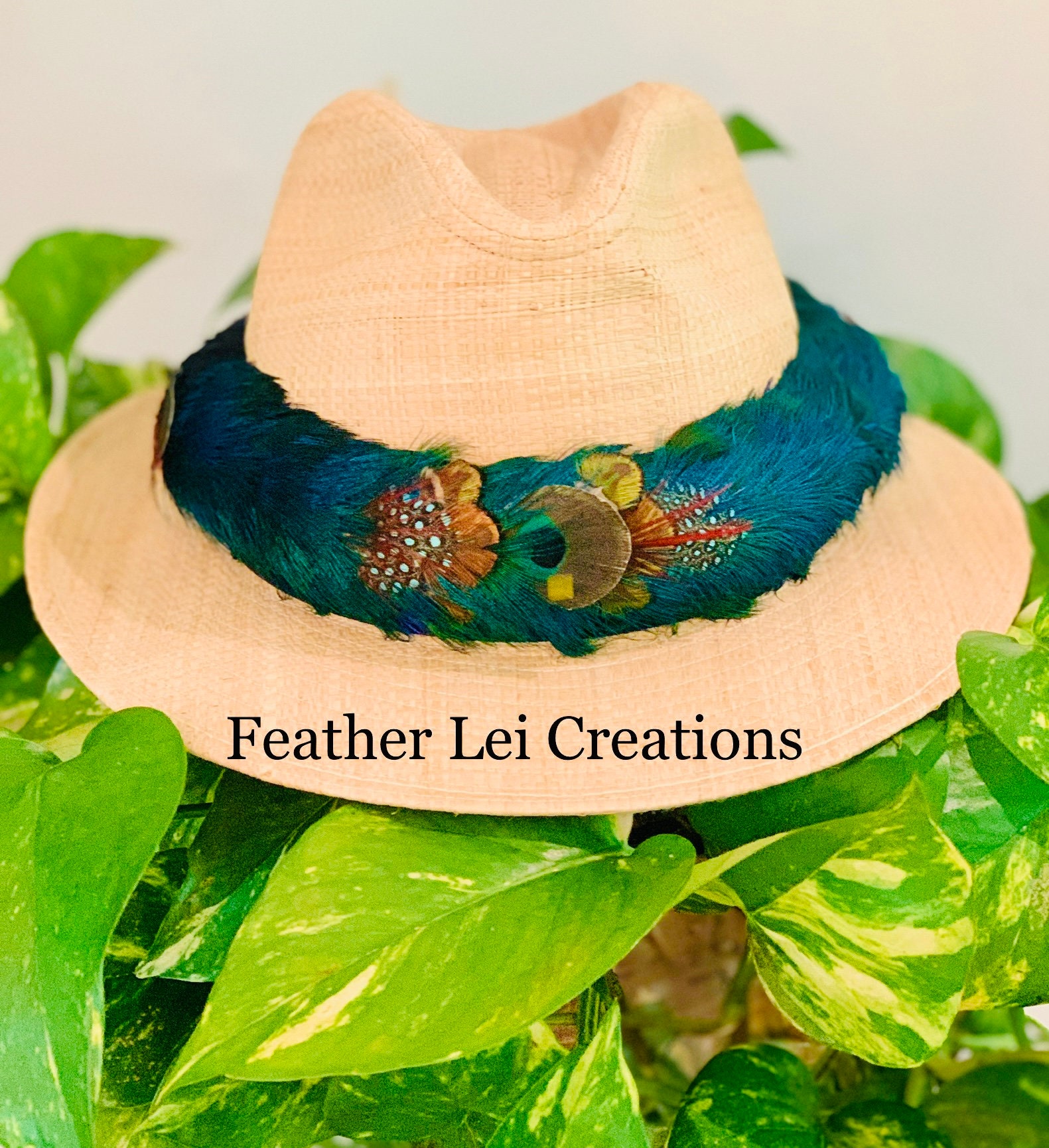 ??Vintage  Hawaiian Style Red & Green Lei/Hat Band Handmade 26\