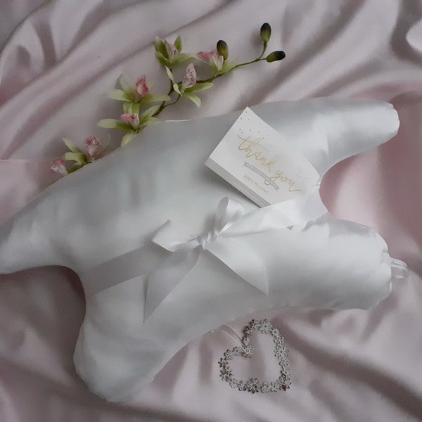 Satin Anti-Wrinkle Pillow: Cotton Support for Side Sleepers