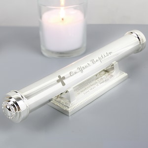 Portacertificados de bautizo personalizado bañado en plata: perfecto para regalar a un bebé, recién nacido o bautizo.