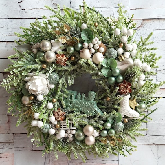 　Decorated Christmas Wreath Polar Express, Christmas Wreath for Front Door, Winter Wreath