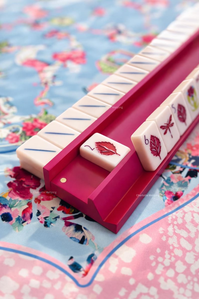 Periwinkle & Navy Blue Wooden Mahjong Racks with Magnetic Pushers - PreOrder Bild 4
