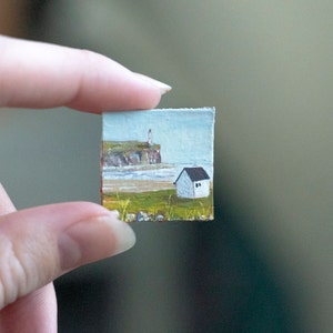 Tiny cottage by the ocean