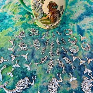 Sing Our Bones Eternal Dessert Tea & Mermaid Tea Ball: lucid image 9