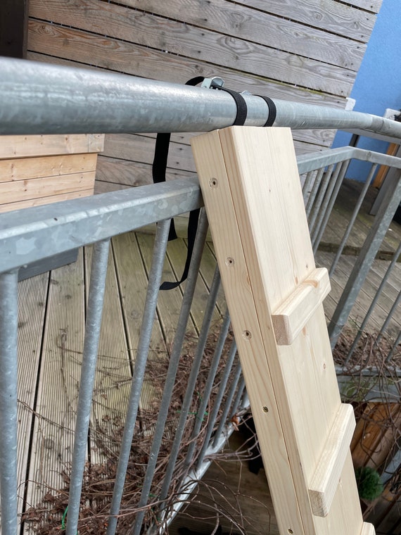 MediKratz wooden cat ladder – handmade cat stairs, weatherproof, stable,  outdoor indoor climbing aid for Primary color: Abgeflammt mit Lasur - Main Image